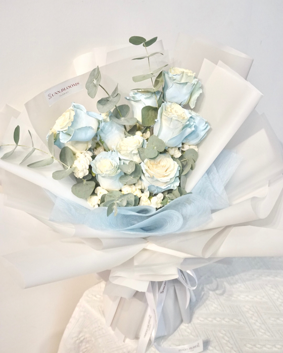 Today’s special! Ice Blue Rose Bouquet
