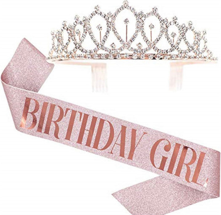 生日女孩腰带和皇冠